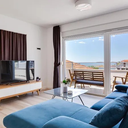 Apartman Bura By Interhome Bibinje